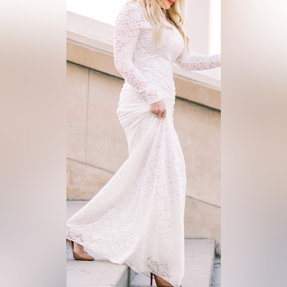 Ronny Kobo Elegant Scorpio Lace Ruched Gown - Picture 4 of 7